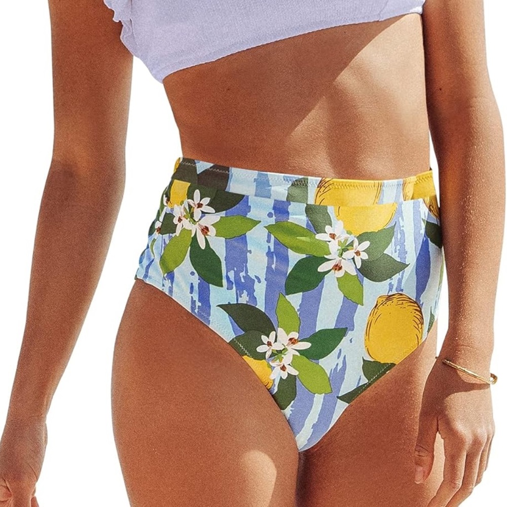 Cupshe | High Waisted Bikini Bottoms - size Large
